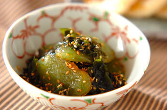 ワカメと刺身コンニャクのゴマ酢和え