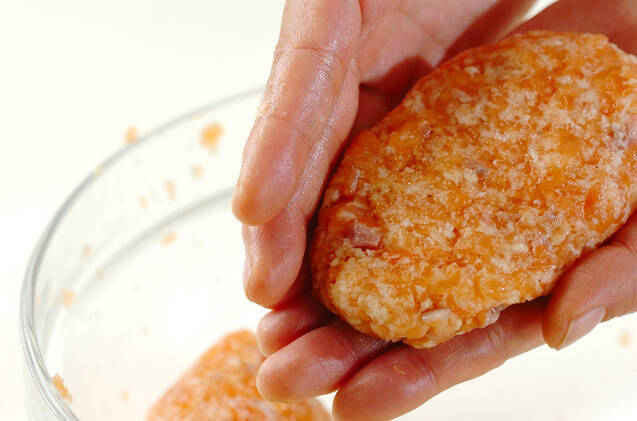 鮭バーグの作り方の手順4