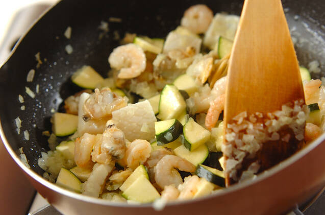 冷凍シーフードミックスとトマトで簡単煮物 時短レシピの作り方の手順5