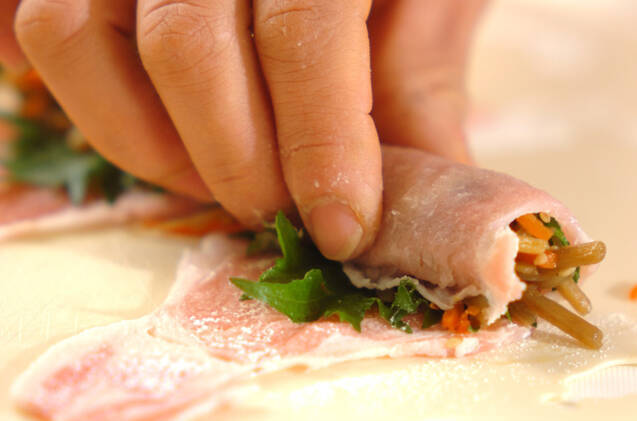 きんぴら巻き豚肉の作り方の手順1