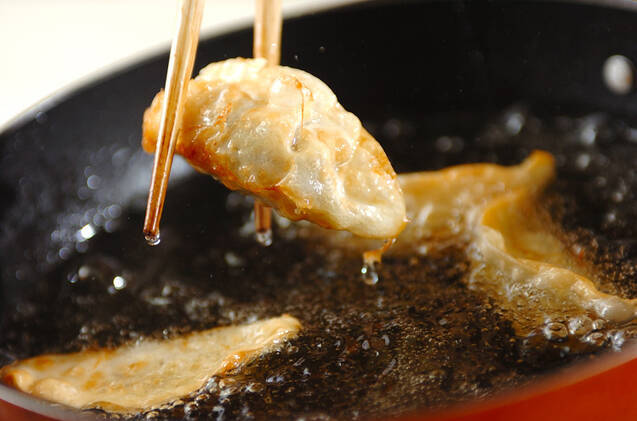 揚げ餃子の作り方の手順1