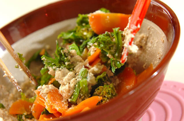 菜の花とニンジンの白和えの作り方の手順3