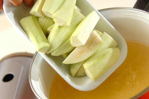 ナスのみそ汁の作り方の手順4