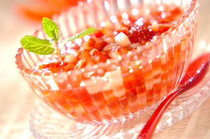 イチゴたっぷりゼリー