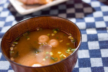 生ワカメのみそ汁