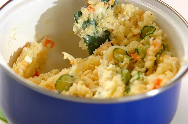 おうちでプロの味!定番の具だくさんポテトサラダの作り方4