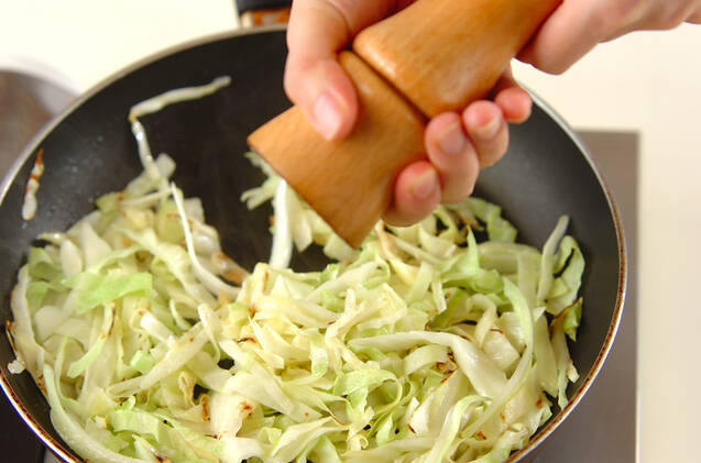 キャベツのホットシーザーサラダの作り方の手順2