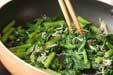 カブの葉の炒め物の作り方の手順3