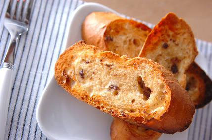 アンチョビブレッド