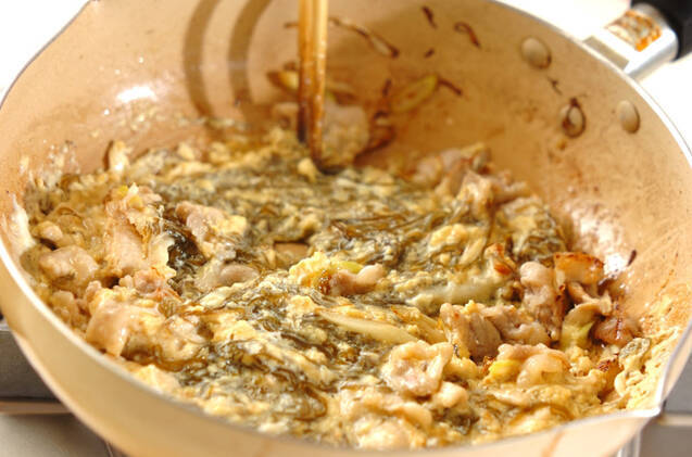 豚肉ともずくの卵炒めの作り方の手順3