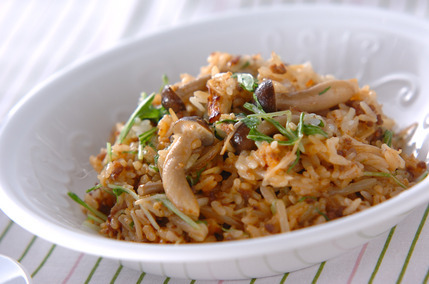 ピリ辛しっとりチャーハン