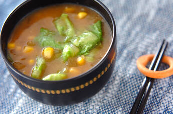 トウモロコシのみそ汁