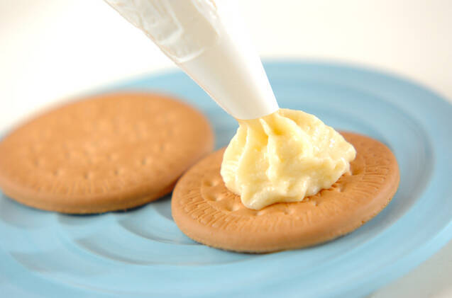 マロンクリームビスケットの作り方の手順2