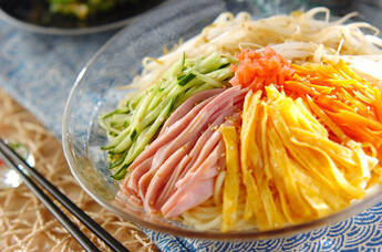 具だくさん冷麺