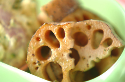 レンコンのバジルソテー