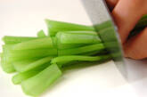 青菜とエノキのゴマ和えの作り方1