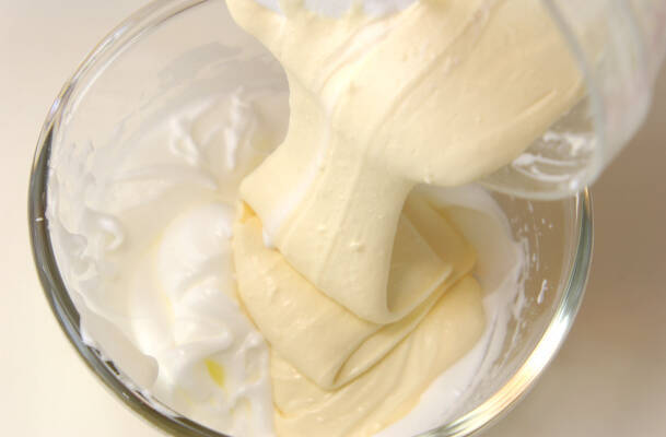 まるごとイチゴのスフレチーズケーキの作り方の手順10