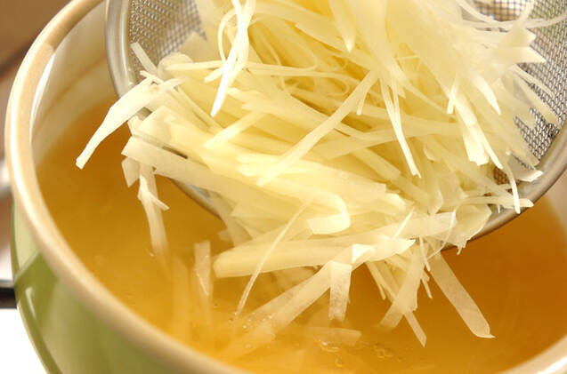 せん切りジャガの鶏肉つくねのっけの作り方の手順5