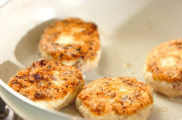 せん切りジャガの鶏肉つくねのっけの作り方の手順4