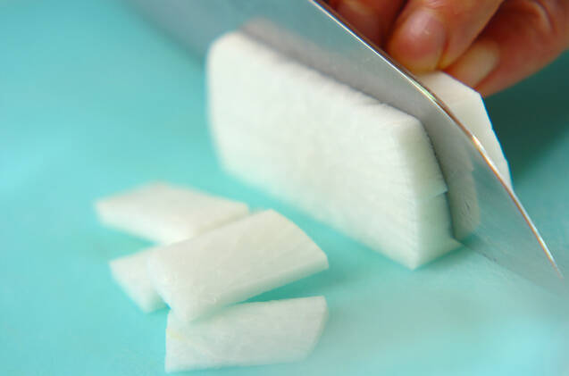 大根とキュウリの柿酢の作り方の手順1