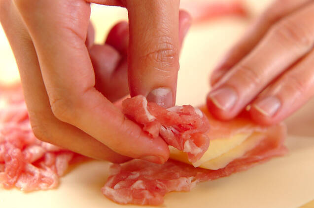豚肉のチーズピカタの作り方の手順1