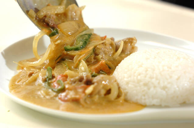 豚肉と玉ネギのココカレーの作り方の手順9