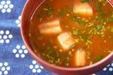 玉ネギと麩のみそ汁