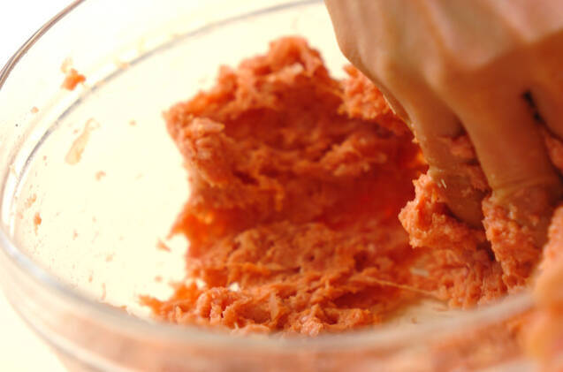 クリームトマトソースがけハンバーグの作り方の手順4