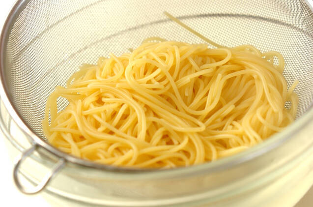 BLTパスタの作り方の手順2