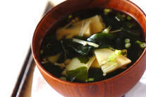 エノキとタケノコのお吸い物