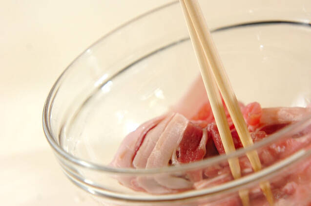 豚肉と納豆の炒め物の作り方の手順1