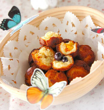 フルーツ入りドーナツ