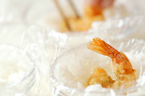 エビ天むすの作り方の手順3