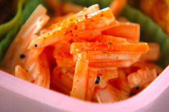 ニンジンのピリ辛マヨサラダ