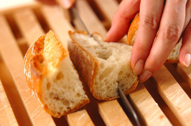 ガーリックトーストの作り方の手順1