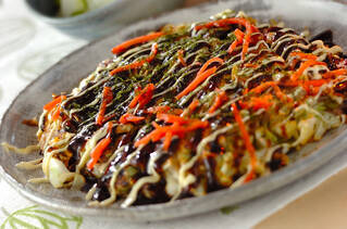 ホットプレートでお好み焼き