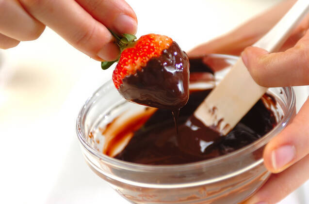 チョコイチゴとチョコバナナの作り方の手順2