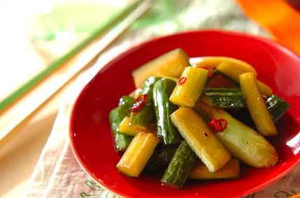 お酢が決め手！さっぱりきゅうりの炒め物