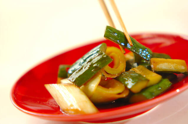 お酢が決め手！さっぱりきゅうりの炒め物の作り方の手順5