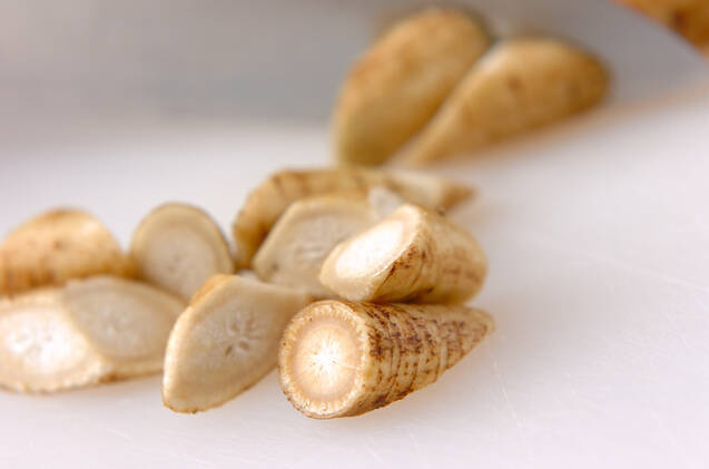 豆腐と根菜の麦みそ汁の作り方の手順2