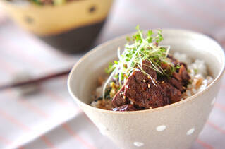 ワサビステーキ丼