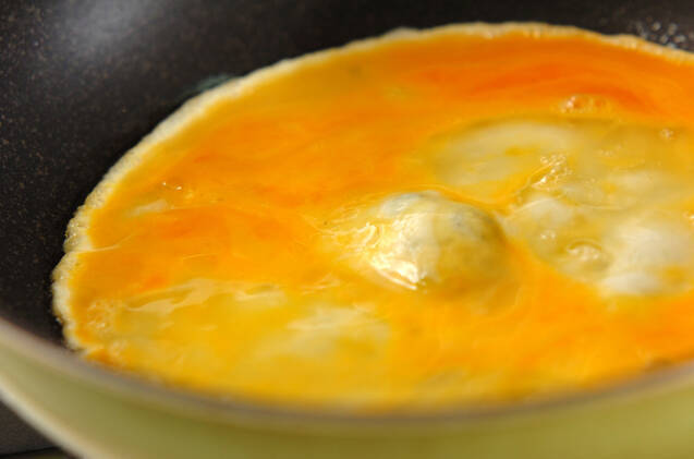 オイスターが決め手！ふわふわ卵入り彩り野菜炒めの作り方の手順6