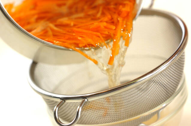 ニンジンとシメジのサラダの作り方の手順7