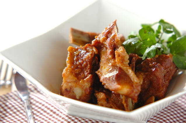 骨付き豚バラ肉のみそ煮