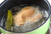 鶏もも肉の簡単茹で鶏 ネギダレでマンネリ防止 やみつきになる味の作り方1