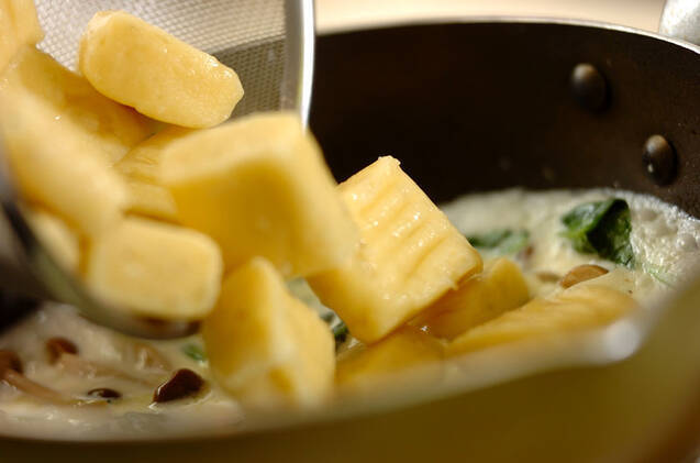 サツマイモのニョッキ　クリームソースの作り方の手順7