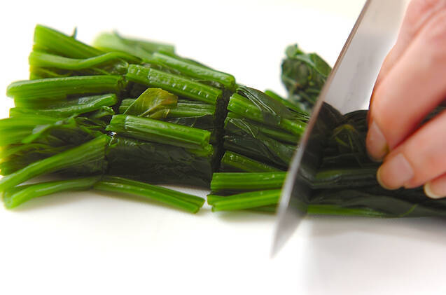 ホウレン草の納豆おろしの作り方の手順1