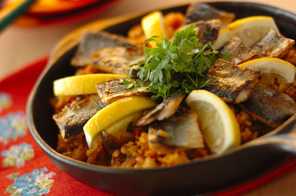 サンマのパエリア風炊き込みご飯