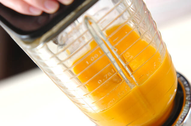 マンゴーのスフレグラッセの作り方の手順2