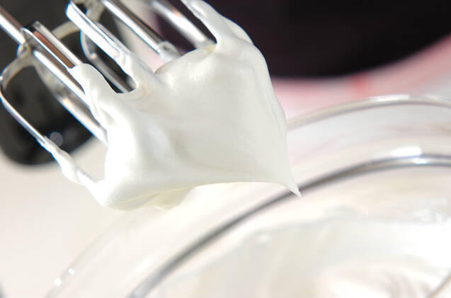 マンゴーのスフレグラッセの作り方の手順3